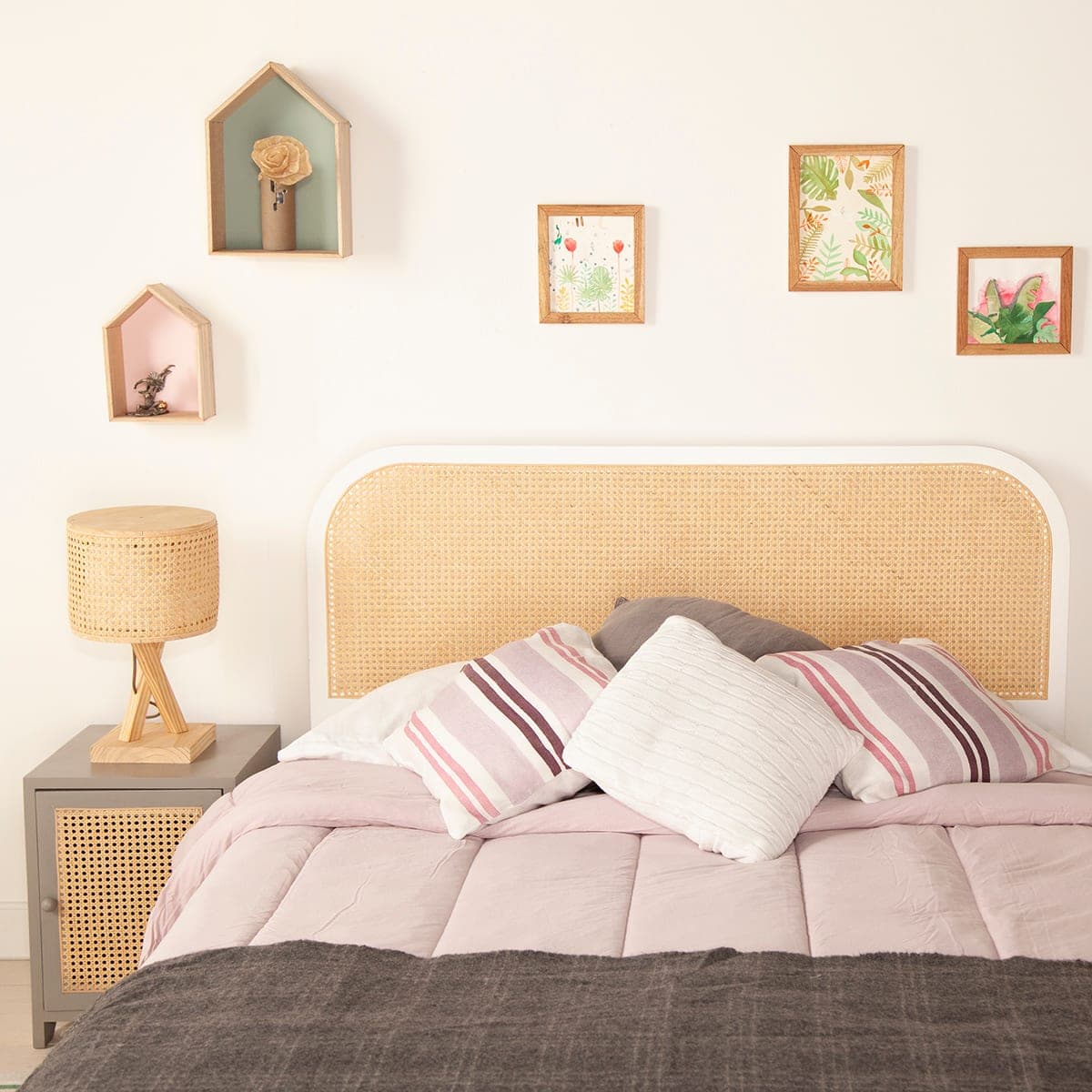 Cama AIGA - Móvel artesanal de madeira
